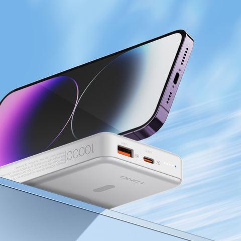 PQ16 Powerbank Magnetico Wireless 15W con Stand Invisibile - 10000mAh PQ16 Powerbank Magnetico Wireless 15W con Stand Invisibile - 10000mAh